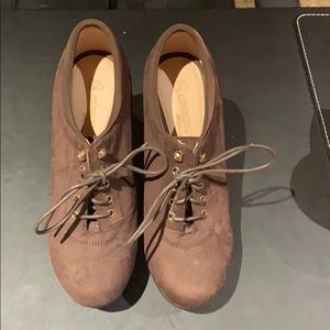 Brand New Cute Brown High heels